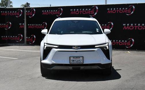 Summit White 2024 Chevrolet Blazer EV eAWD LT