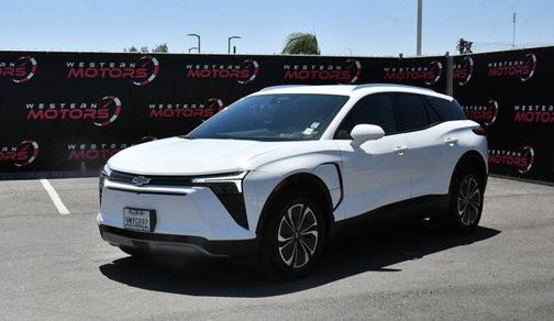 Summit White 2024 Chevrolet Blazer EV eAWD LT