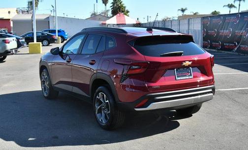 2025 Chevrolet Trax LT