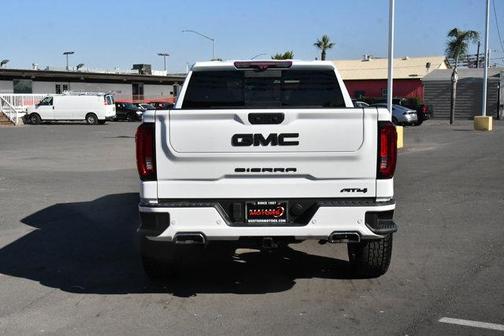 2022 GMC Sierra 1500 AT4