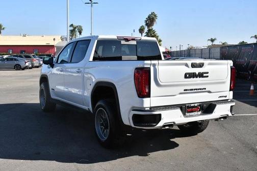 2022 GMC Sierra 1500 AT4