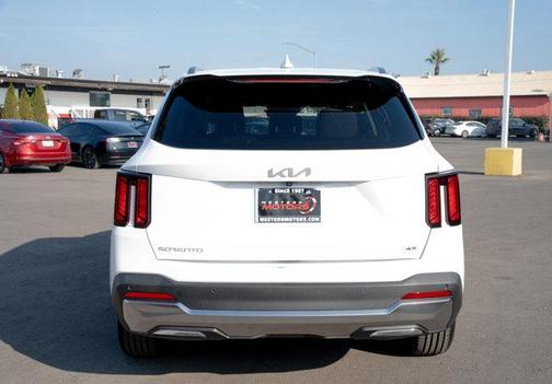 2024 Kia Sorento S