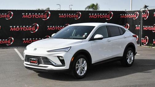 Summit White 2025 Buick Envista Preferred