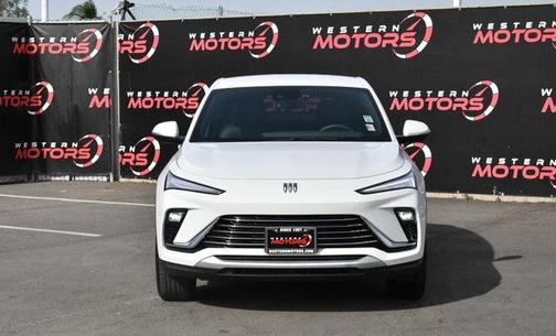 Summit White 2025 Buick Envista Preferred