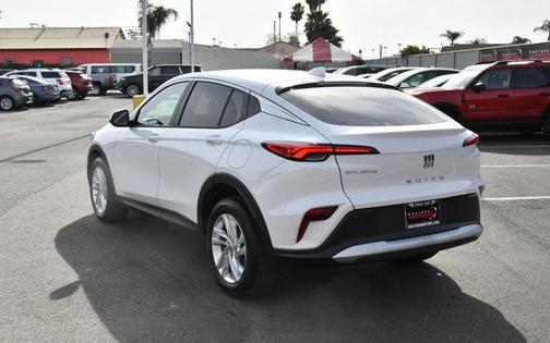 Summit White 2025 Buick Envista Preferred