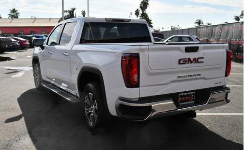 2024 GMC Sierra 1500 SLT