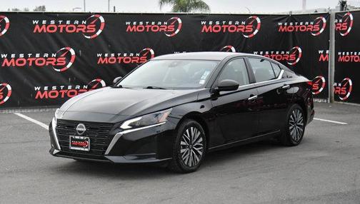 2024 Nissan Altima 2.5 SV