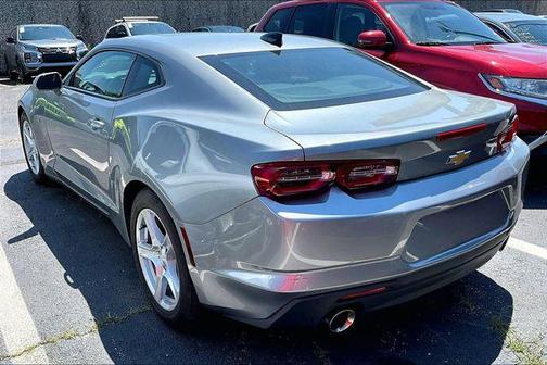Sharkskin Metallic 2023 Chevrolet Camaro 1LT
