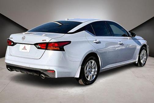 2024 Nissan Altima SR FWD