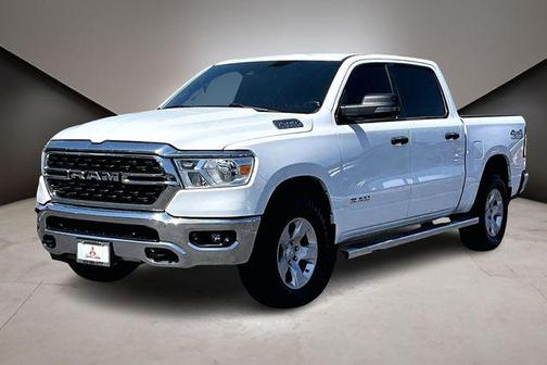 Bright White Clearcoat 2024 RAM 1500 Big Horn/Lone Star