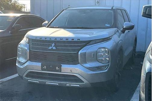 2022 Mitsubishi Outlander SE