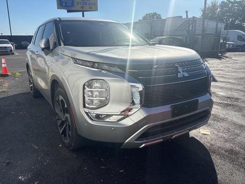 2023 Mitsubishi Outlander SE 2.5 2WD