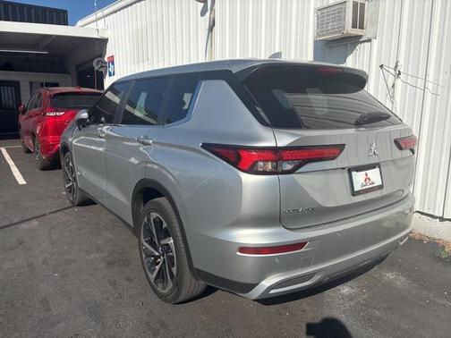 2023 Mitsubishi Outlander SE 2.5 2WD