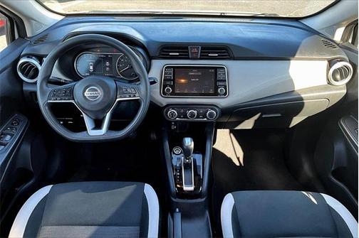 2020 Nissan Versa 1.6 SV