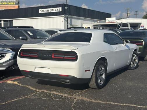 2021 Dodge Challenger SXT