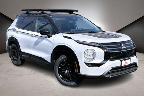 White Diamond With Black Roof 2026 Mitsubishi Outlander Trail Edition S-AWC