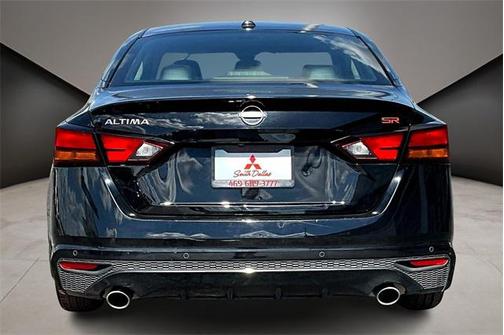 2023 Nissan Altima SR FWD