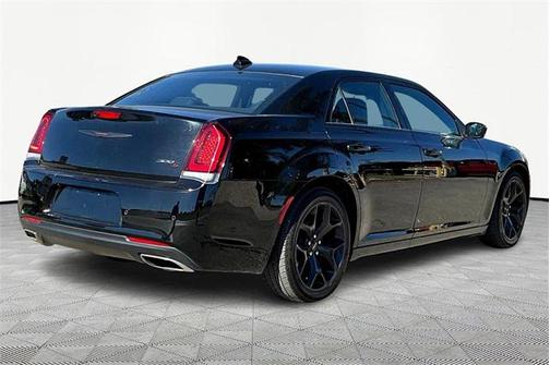 2021 Chrysler 300 S