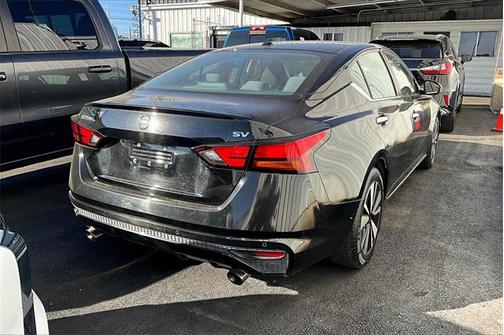 2021 Nissan Altima 2.5 SV