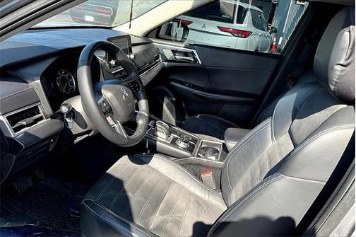 2023 Mitsubishi Outlander SE 2.5 2WD