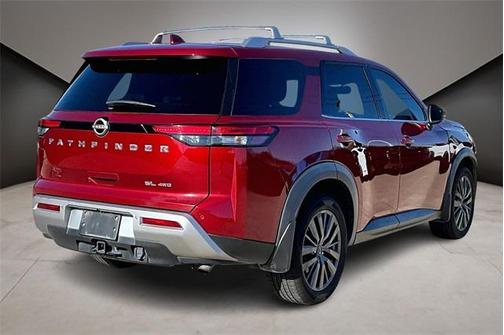 2022 Nissan Pathfinder SL 4WD