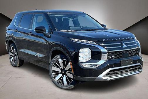 Labrador Black Pearl 2026 Mitsubishi Outlander SE 1.5T S-AWC