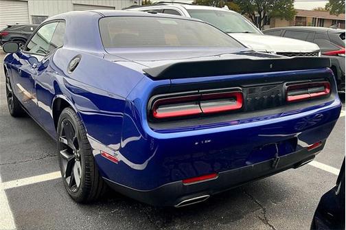 2021 Dodge Challenger SXT