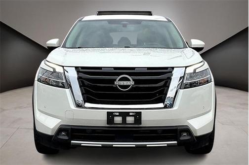 2023 Nissan Pathfinder Platinum 4WD