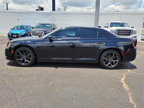 2021 Chrysler 300 S