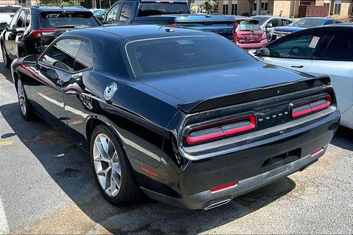 Pitch Black Clearcoat 2022 Dodge Challenger GT