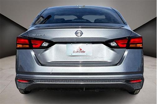 2022 Nissan Altima S FWD