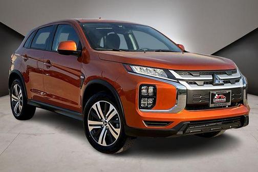 Sunshine Orange Metallic 2026 Mitsubishi Outlander Sport 2.0 ES
