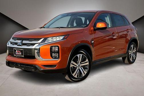 Sunshine Orange Metallic 2026 Mitsubishi Outlander Sport 2.0 ES