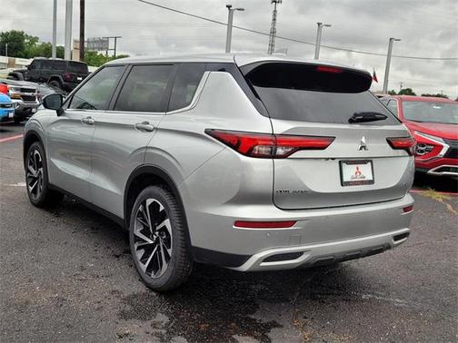 2024 Mitsubishi Outlander SE Black Edition S-AWC