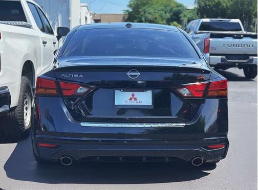 2023 Nissan Altima SR FWD