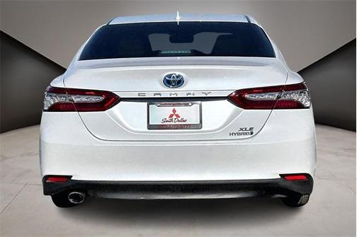 2020 Toyota Camry Hybrid XLE