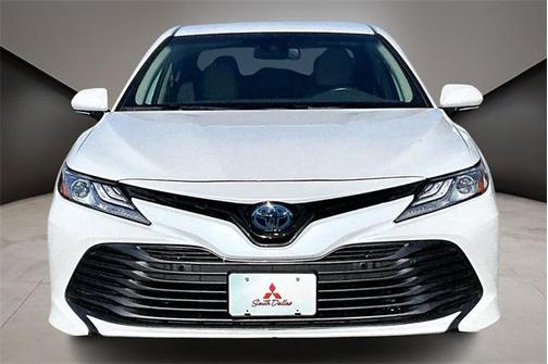 2020 Toyota Camry Hybrid XLE