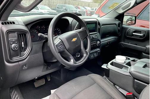 2023 Chevrolet Silverado 1500 Custom