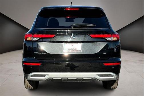 2023 Mitsubishi Outlander SE 2.5 2WD