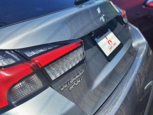 2023 Mitsubishi Outlander Sport SE