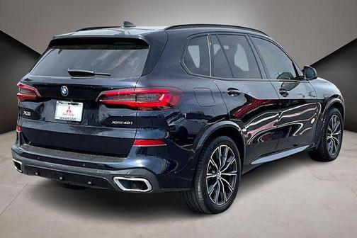 Carbon Black Metallic 2022 BMW X5 xDrive40i