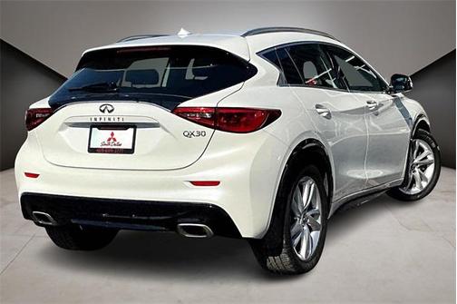 2019 INFINITI QX30 LUXE