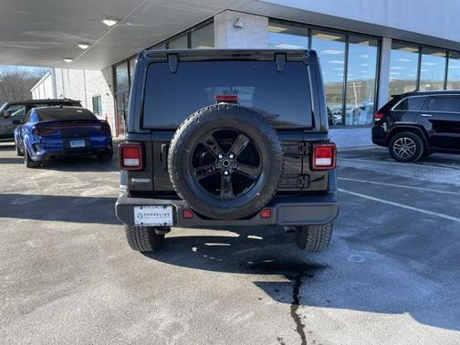 2022 Jeep Wrangler Unlimited Sahara