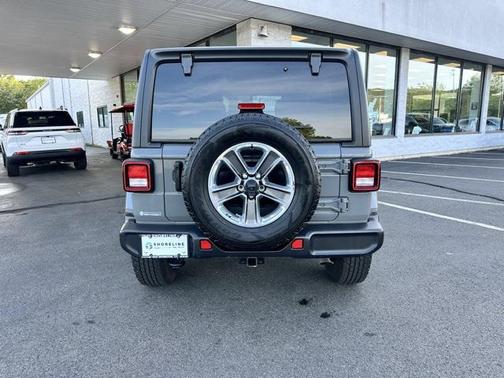 2022 Jeep Wrangler Unlimited Sahara