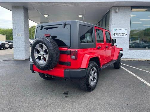 Firecracker Red Clearcoat 2017 Jeep Wrangler Unlimited Sahara