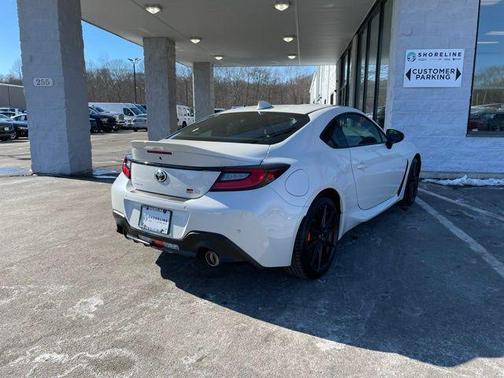 2025 Toyota GR86 Premium