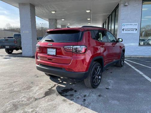 Red Hot Pearlcoat 2026 Jeep Compass Latitude