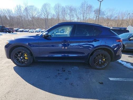2020 Alfa Romeo Stelvio Base