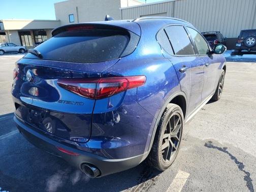 2020 Alfa Romeo Stelvio Base