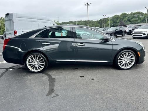 2013 Cadillac XTS Platinum